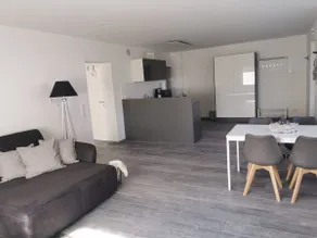 Apartment with private entrance in RE -Nord - Image 5