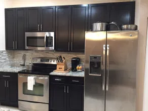 LUXURY home mins to HARD ROCK STADIUM/CASINO/MALLS - Image 5