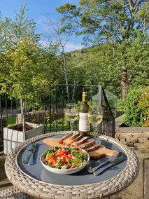 Hazeldene Cottage - Image 2