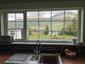 Arrochar Fern Cottage with Wood Burner & Loch View - Image 2