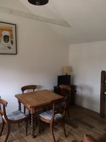 Beautifully renovated rooms in the New Forest - Image 5