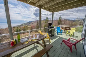 Superb little cottage with river and mountain views. - Image 3
