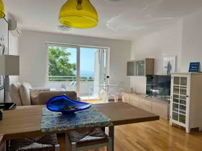 Sea View Apartment - Image 4