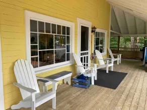 Seaman's Lodge - Pet Friendly! - Image 4