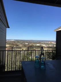Juwel der HSB: 3 Zentimeter Hill Country Escape mit Blick auf den See! - Image 5