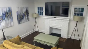 2 Bedroom Bungalow in the heart of Atlanta - Image 2