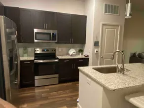 Lovely 1 bedroom in the heart of Richardson!! - Image 2