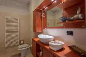 Huge Flat with a Beautiful terrace - Image 5