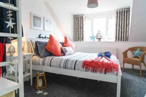 Cosy Seaside Cottage, minutes from Beach & Village, Dog-Friendly, with parking. - Image 3