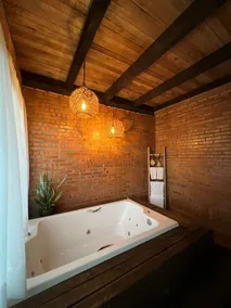 Chalé Flor with Hot Tub - Image 3
