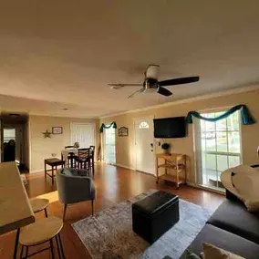 Flip-flop Inn - Image 4