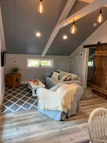 Maple Pines Guest House - Image 5