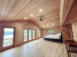 Spacious Pocono Lakefront Retreat w/ Amenities - Image 3