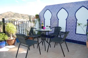 One bed apartment with Moroccan flavour - Image 2
