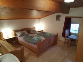 Large vacation home in quiet location - Wi-Fi for 9 people - Image 5