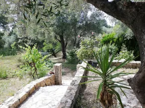 Beautiful 3 rooms in a quiet Provencal villa - Image 2