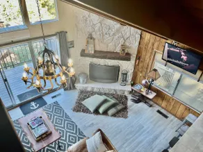 Swiss Retreat Deck Lake View /5 bed/3bath H.Potter - Image 3