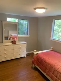 Pleasant, Bright 3 Bedroom Cottage - Image 5