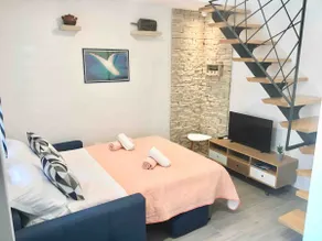 Paradise Stone Apartments - Image 3