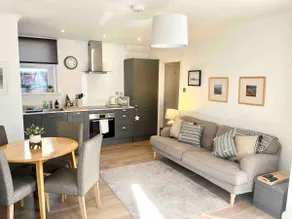 Cozy Perfect Beach Cottage - Image 3