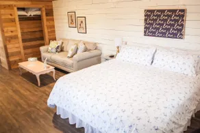 My Happy Place - The Cabins at Onion Creek - Image 5