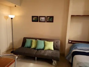 Independent, great location. BILLED. - Image 2