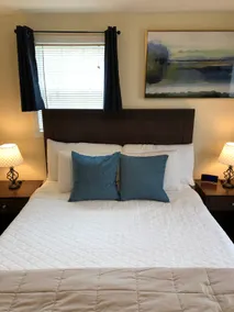 2 bed 1 bath Recently remodeled 6 guests - Image 5