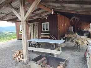 Simple and cozy house with ample space. - Image 2