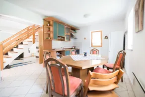 Yellow house - Image 5