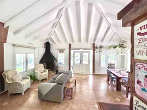 Escape the city! Cozy climate and home. - Image 2