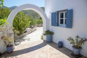 Kamara Family House with Garden - Image 2