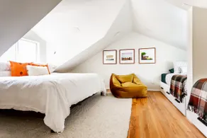 Coal Creek Cabin | Artist Retreat & Family Getaway - Image 3