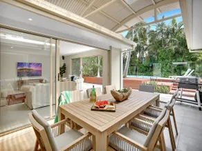 Tropical Oasis - Resort Style heated Pool, - Image 3
