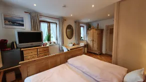 Beautiful guest room in the center of Vogtareuth | Rinser - Image 4