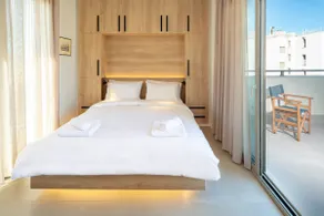 LUXURIOUS SMYRNIS LOFT - Image 4