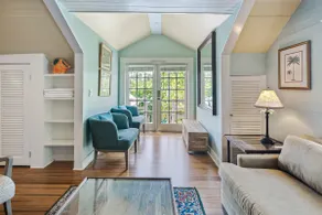 Sky Loft - Steps from Duval Street & Shared Pool - Image 5