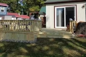 D & J Lakefront Rental - Image 2