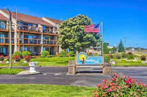 Newly Remodeled/ Beautiful Waterfront Condo - 30' dock - Image 4