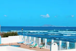 Stunning little house 20 meters to the beach! - Image 3