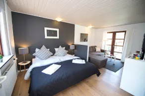 Cozy overnight stay - in the middle of the woods-close to the beach - Image 3