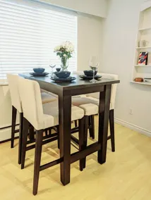 Sparkling Clean & Comfy Kitsilano Condo - Image 5