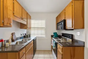 Gorgeous North Chatt 2 Bed 1 Bath Bungalow - Image 5