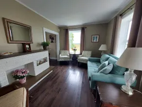 Rustic & Contemporary Four Bedroom House Sleeps 8 - Image 3