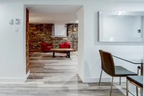 Chic and modern 2 bedroom loft | Old Quebec - Image 4