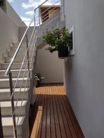 Studio Apartment at Daniela's: side entrance/green area - Image 4