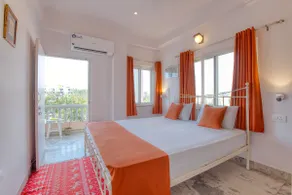 Rise & Shine -A Cosy 2BHK Apartment in City Center - Image 2