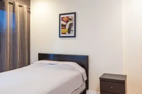 Luxury 2BD/2BH in Historic CWE/3E E - Image 4