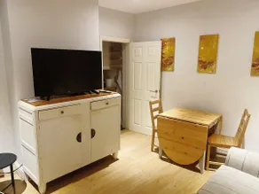 Central 4 bed House in Reading - Image 3