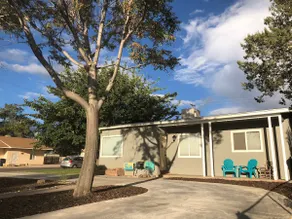 MidCentury Midtown home (Northeast) Albuquerque - Image 2