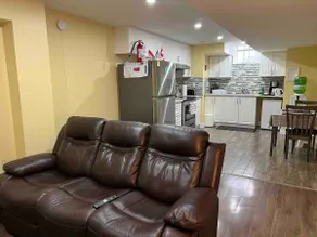 Excellent Location, Luxurious Apartment for Tourists and Bus. People - Image 5